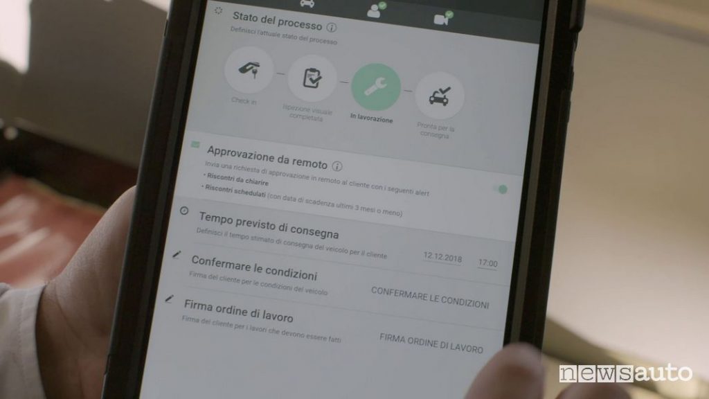 Sullo smartphone arrivano tutte le notifiche delle varie fasi di lavorazione in officina
