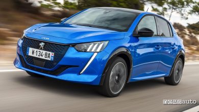 Peugeot e-208 prova su strada