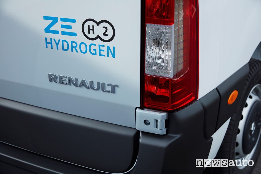 Faro posteriore, scritta idrogeno Renault Master Z.E Hydrogen