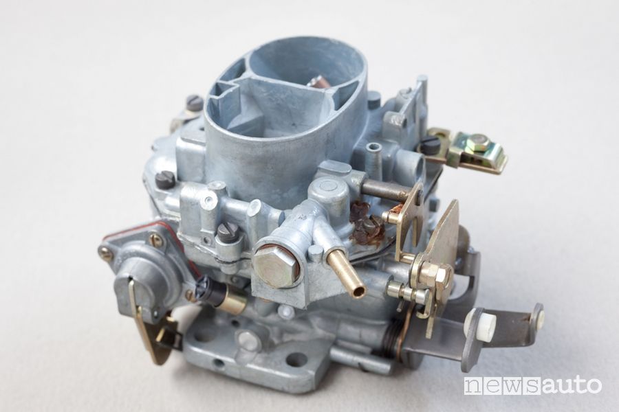 Carburatore doppio corpo