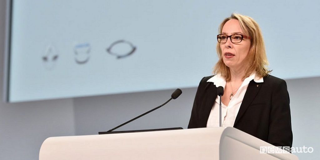 Clotilde Delbos, Direttore Generale ad interim di Renault