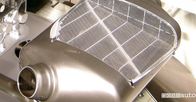 Filtro Diesel per Auto Bosch N1705 - Separa le particelle e l'acqua dal carburante, protegge il sistema di iniezione