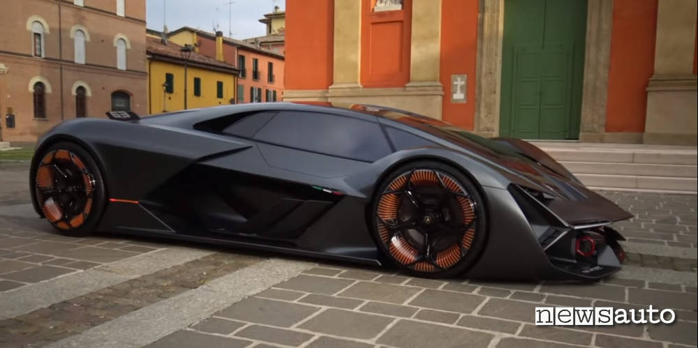 lamborghini terzo millennio supercar blondie youtuber multa
