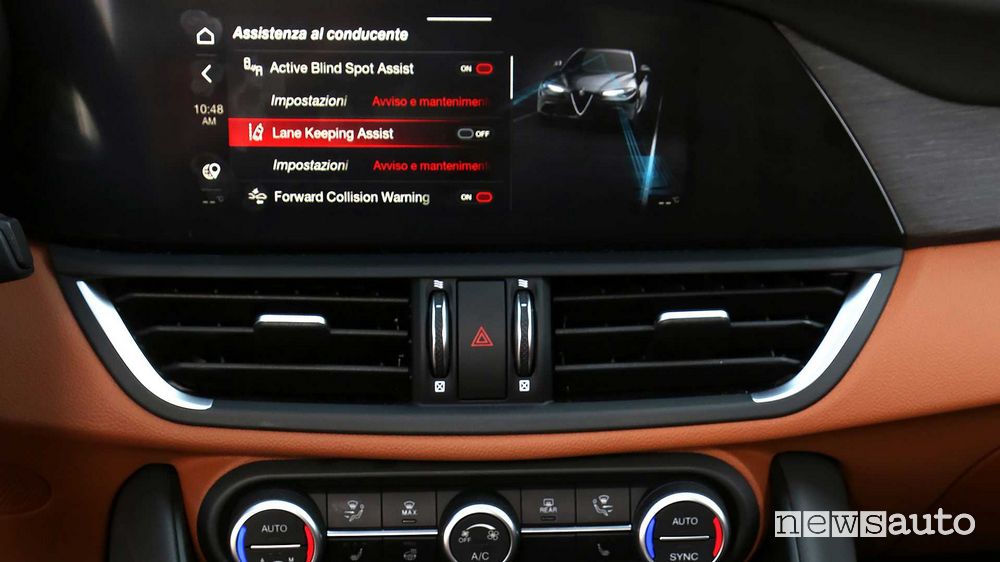 Infotainment schermata ADAS Alfa Romeo Giulia 2020