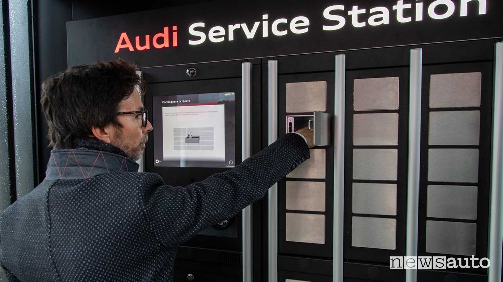Consegna delle chiavi per il service/manutenzione Audi all'aeroporto di Bologna