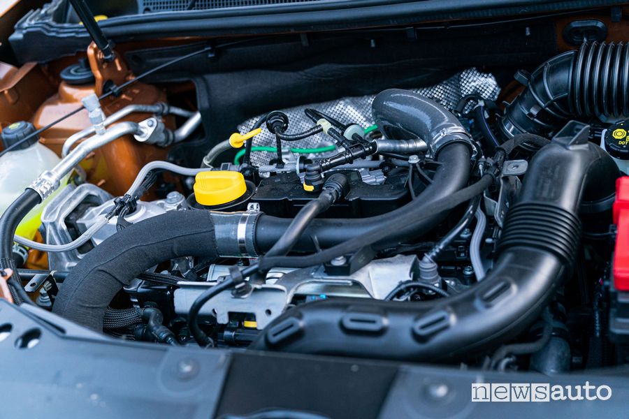 Vano motore benzina TCe 100 Dacia Duster