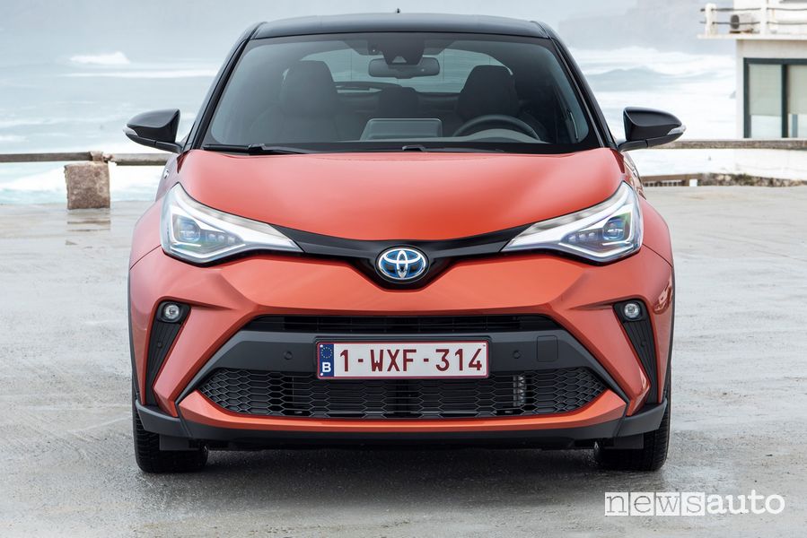 Fari anteriori, frontale Toyota C-HR 2020 Premiere