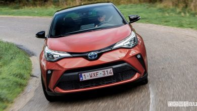 Toyota C-HR prezzi