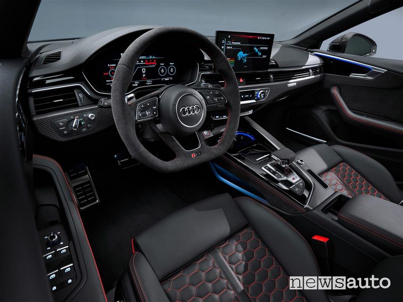Interni, volante sportivo Audi RS5 Sportback