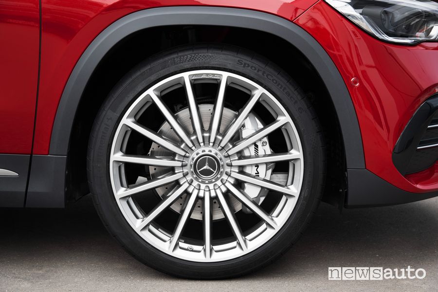 Cerchi in lega da 21" Mercedes-AMG GLA 35 4MATIC