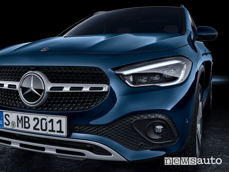 Faro anteriore Mercedes-Benz GLA 2020