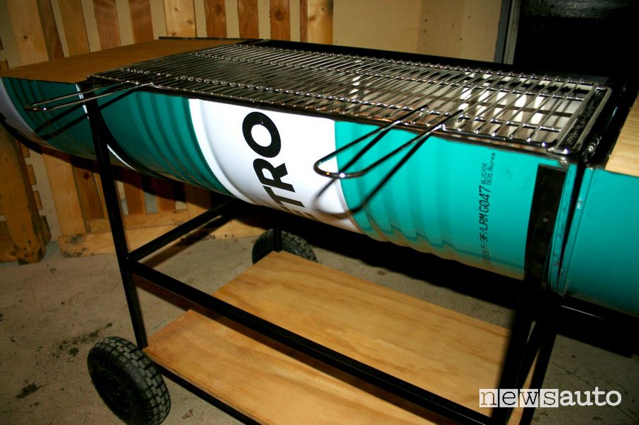 Barbecue realizzato con un fusto riciclato Petronas