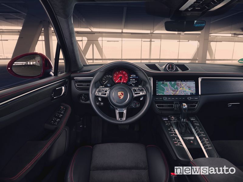 Volante sportivo, navigatore Porsche Macan GTS