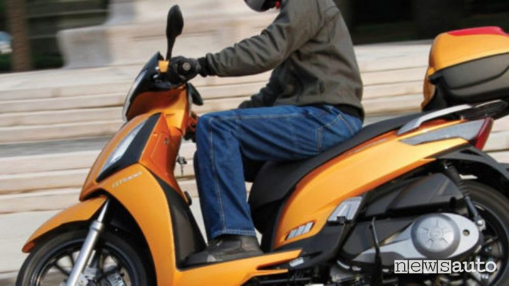 assicurazione auto familiare scooter
