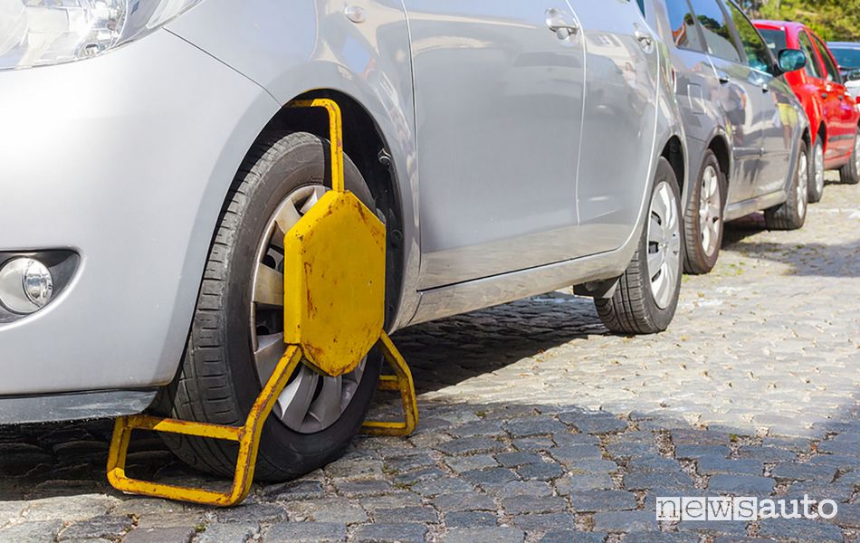 Ganasce auto pignoramento