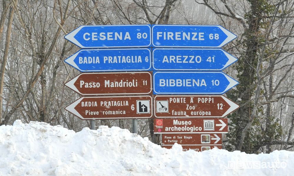 Segnaletica neve Toscana strada