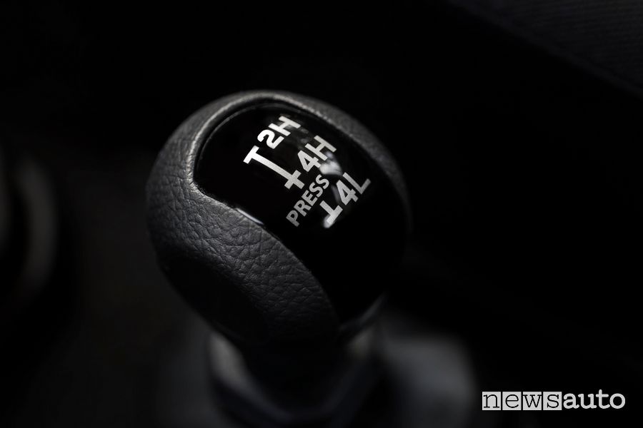Leva trazione integrale Suzuki Jimny posizioni 2H, 4H e 4L