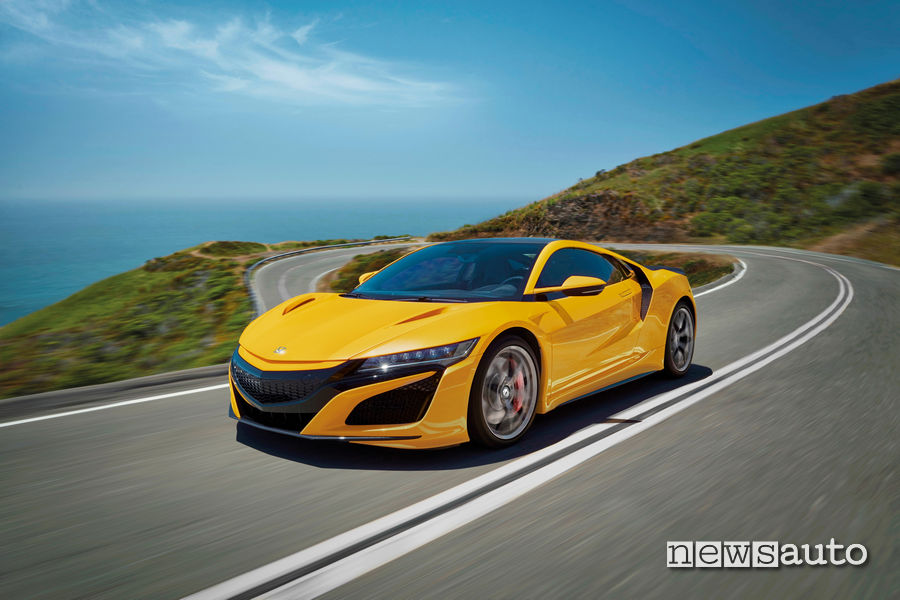 Honda NSX nella nuova tinta Indy Yellow Pearl II