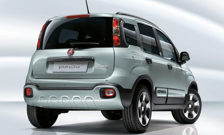 Vista posteriore Fiat Panda Hybrid Launch Edition