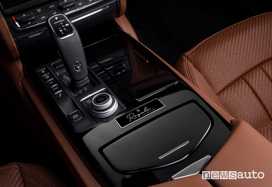 Badge identificativo Maserati Quattroporte Royale