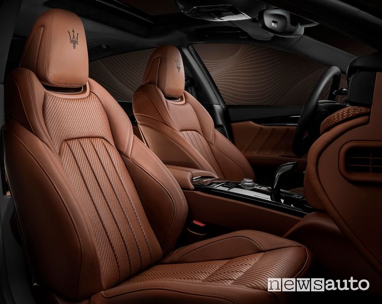 Sedili anteriori in Pelletessuta Zegna Maserati Quattroporte Royale