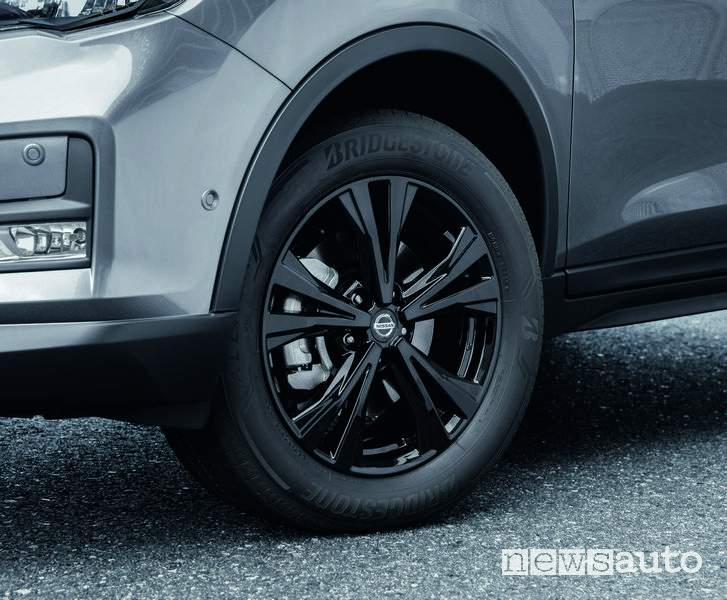 Cerchi in lega da 18" Nissan X-Trail N-Tec