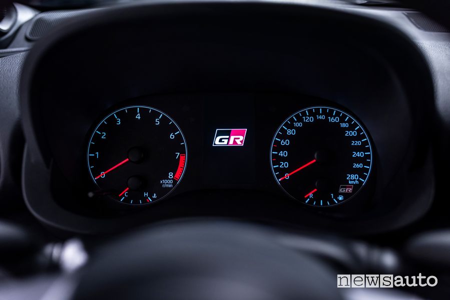 Quadro strumenti Toyota GR Yaris