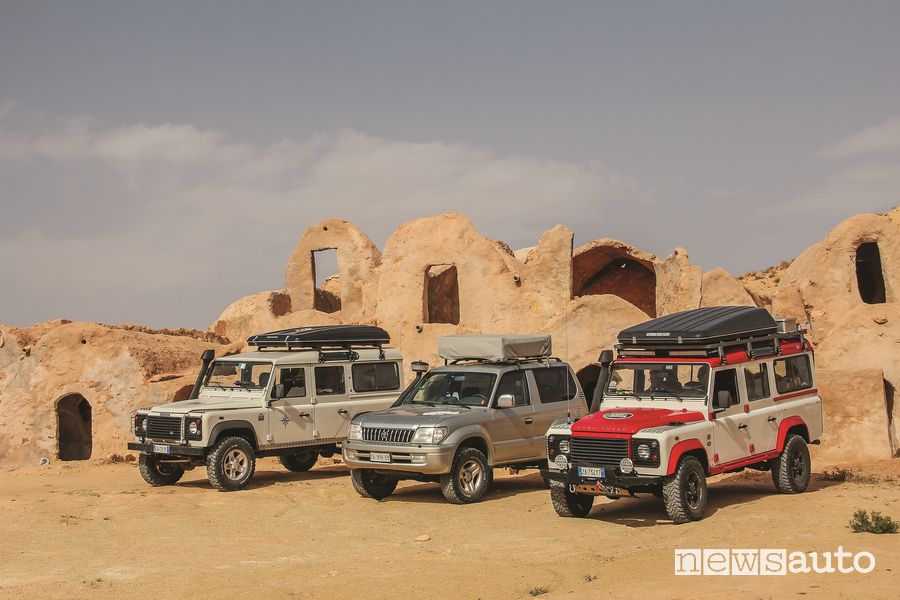 Viaggio in Tunisia con fuoristrada Land Rover Defender e Toyota