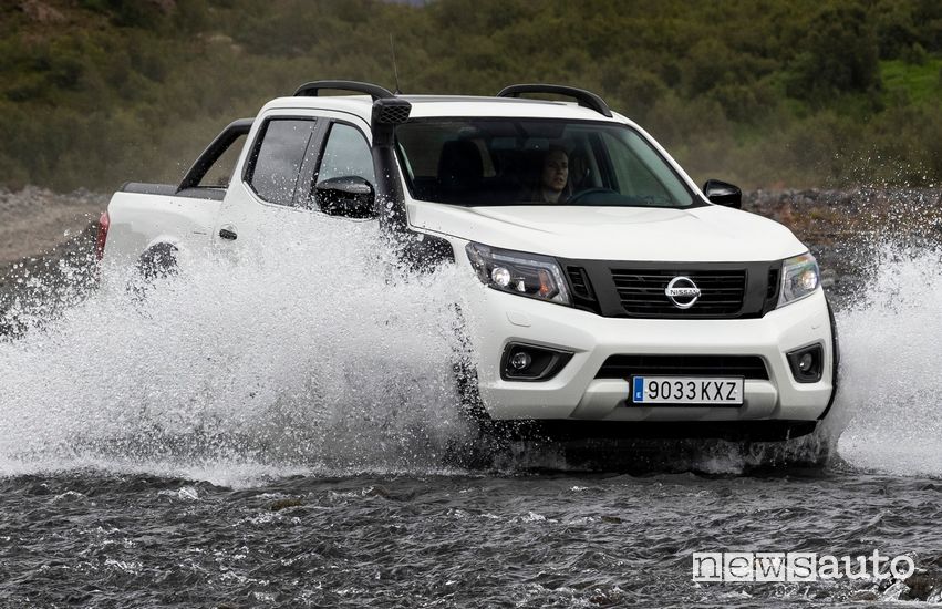 Guado Nissan Navara OFF-ROADER AT32