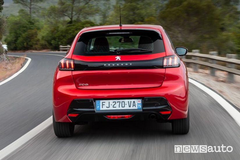 Vista posteriore Peugeot 208 Allure Navi Pack