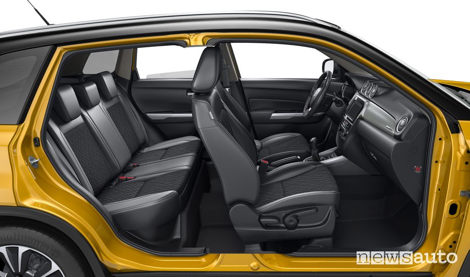 Interni, sedili Suzuki Vitara Hybrid