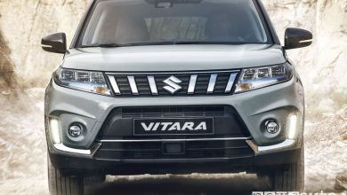 Vista frontale Suzuki Vitara Hybrid sullo sterrato