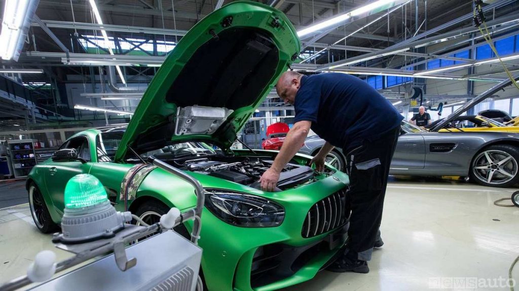 Le auto sportive con valori di CO2 più elevati potrebbero non essere penalizzate in Inghilterra 