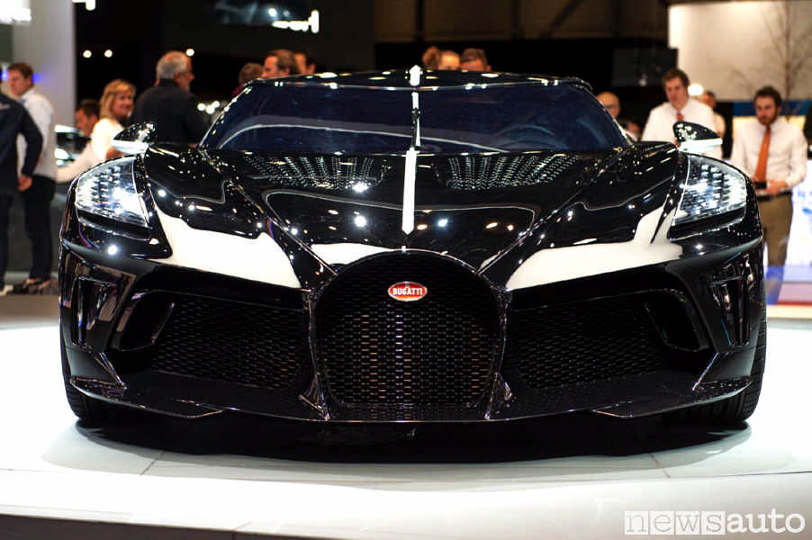 Auto del calciatore Robaldo, la Bugatti Voiture Noire