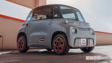 Citroën Ami in ricarica da una presa domestica