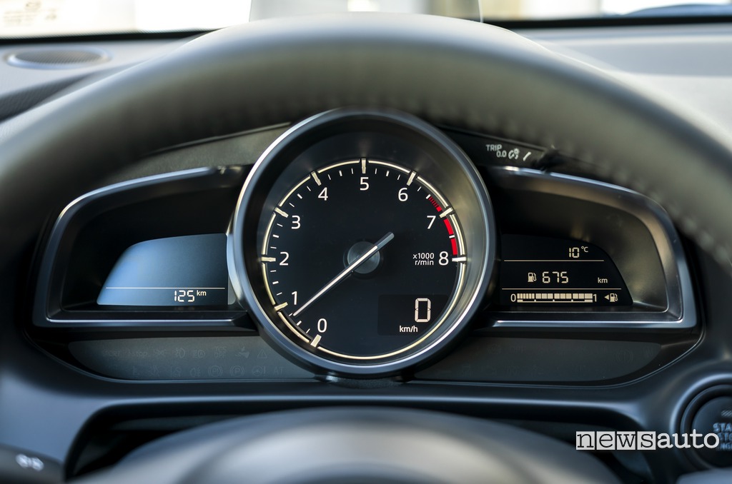 Cruscotto Mazda2 2020