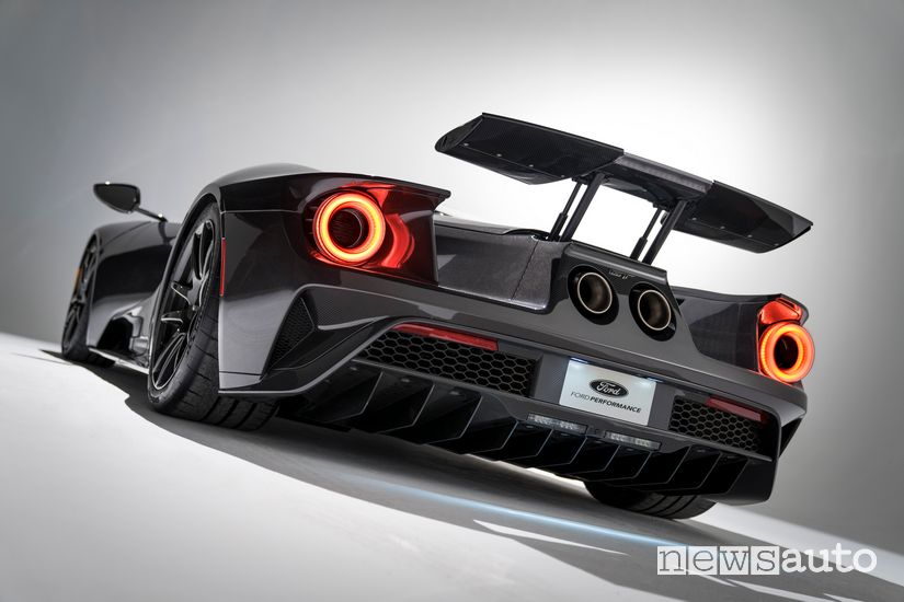 Scarico posteriore Akrapovic Ford GT 2020 Liquid Carbon