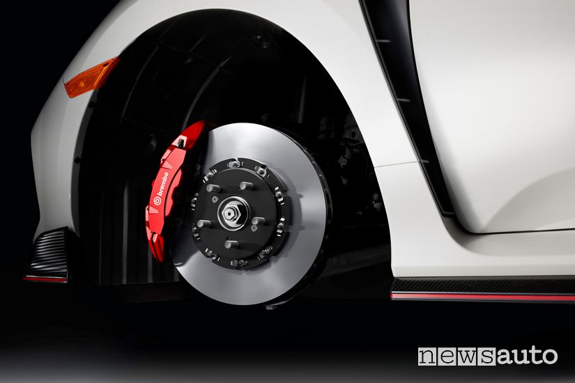 Nuovo impianto freni a disco flottante da 350 mm by Brembo sulla nuova Honda Civic Type R 2020 