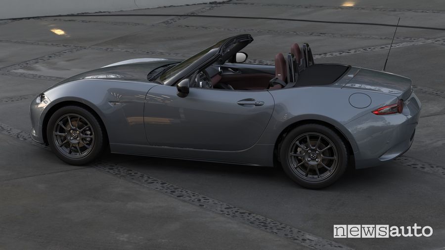 Vista laterale Mazda MX-5 2020 Polymetal
