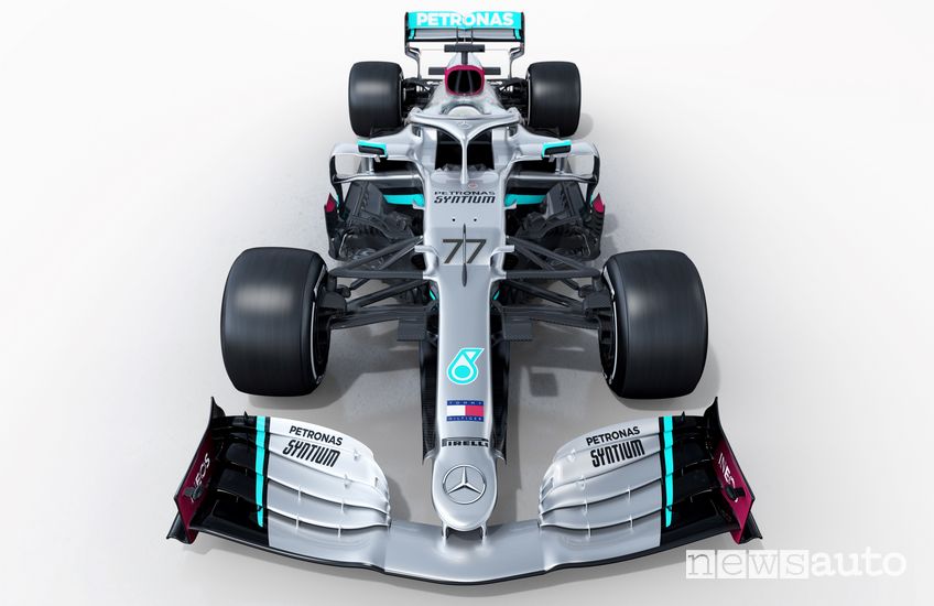 Vista anteriore Mercedes-AMG W11 F1 2020