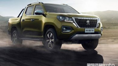 Vista anteriore Peugeot Landtrek pick-up
