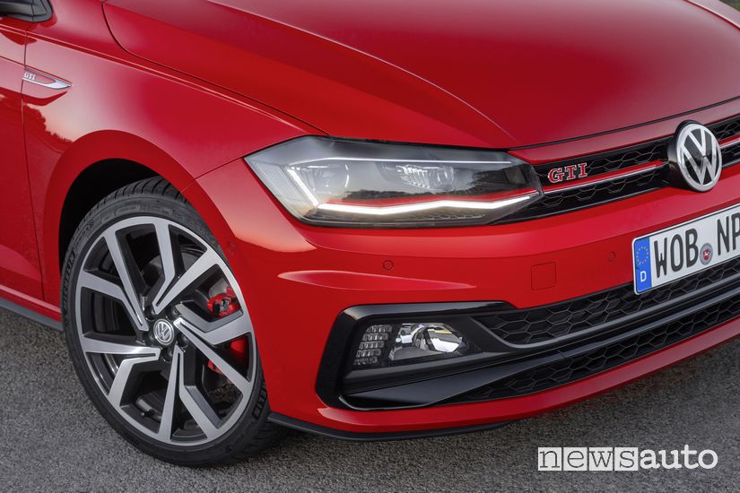 Faro anteriore, cerchi in lega Volkswagen Polo GTI