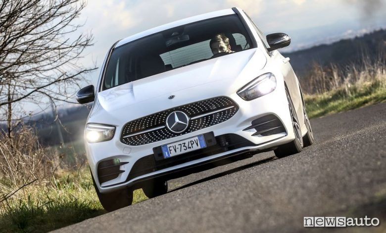 anteriore Mercedes B180d 2020