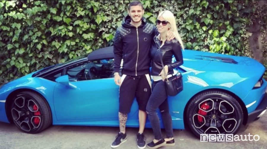 Auto sportiva Lamborghini Huracan Spyder del calciatore Mauro Icardi (con Wanda Nara)