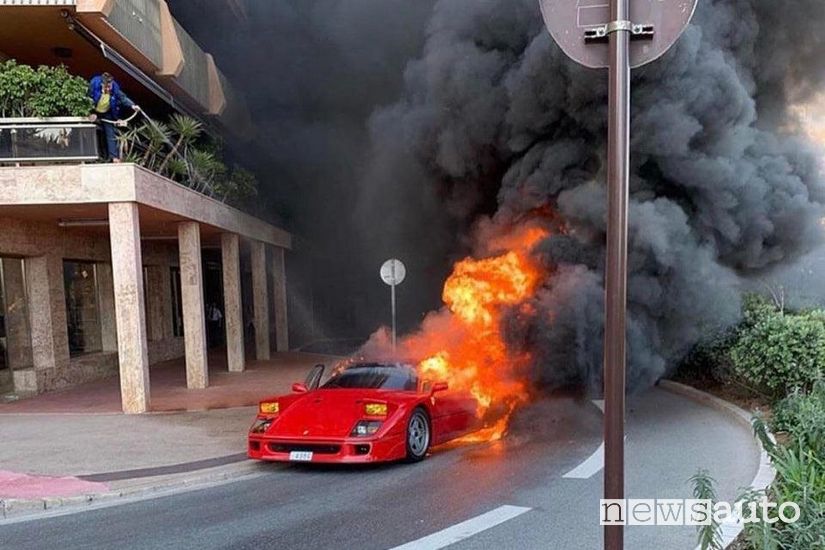 Incendio Ferrari F40 in fiamme a Montercarlo