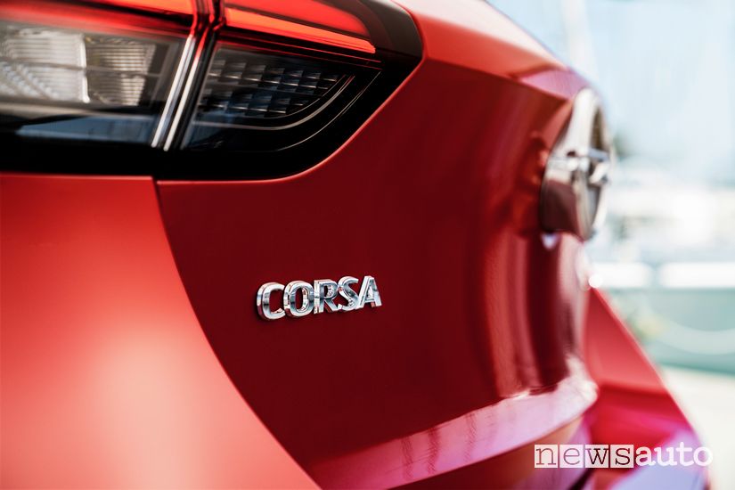 faro posteriore opel corsa