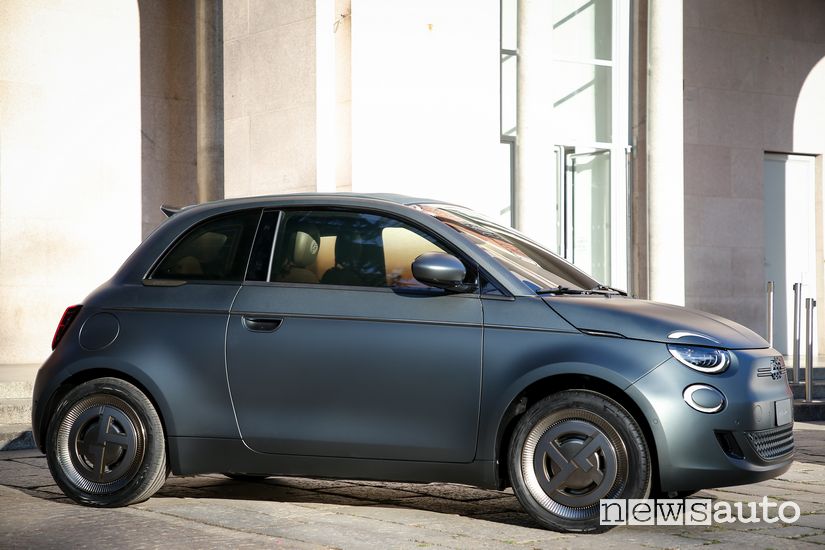 Fiat 500 elettrica One-Off Giorgio Armani