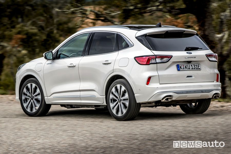 Vista posteriore Ford Kuga Vignale Plug-In Hybrid