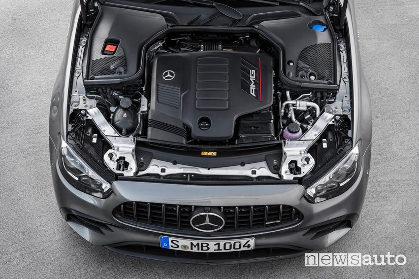 Vano motore V6 AMG Mercedes-AMG E 53 4Matic+