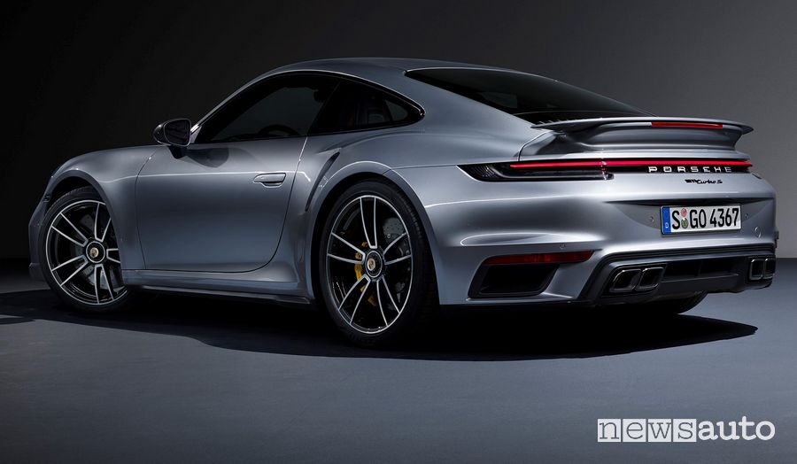 Vista posteriore Porsche 911 Turbo S Coupé